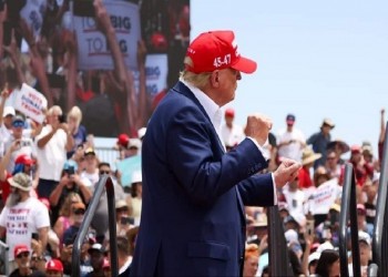 المغرب اليوم - ترمب يؤكِّد أن الأسعار تنخفض «بشكل كبير» بفضله