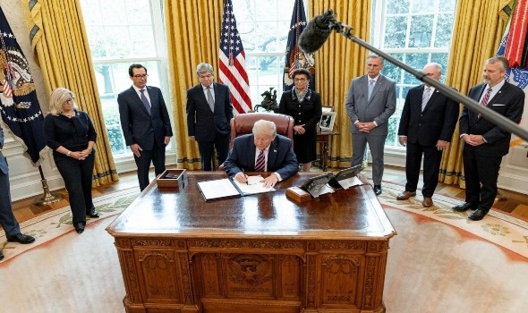 المغرب اليوم - غضب واسع في الولايات المتحدة عقب مقتل أليكس بريتي برصاص عناصر فدراليين وترمب يتهم سلطات الولاية بالتحريض