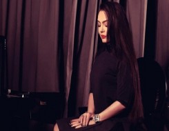 المغرب اليوم - شريهان تهنئ منى زكي بتكريمها في مهرجان الجونة السينمائي بجائزة الإبداع الفني