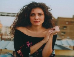 المغرب اليوم - جيهان الشماشرجي تلجأ للقانون بعد تعرضها لإساءات بسبب تعليقها على واقعة الرجل المسن وفتاة المترو