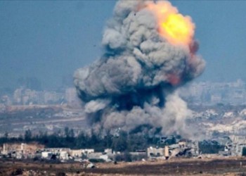المغرب اليوم - المدنيون في غزة يواجهون الموت جوعا وقصفا