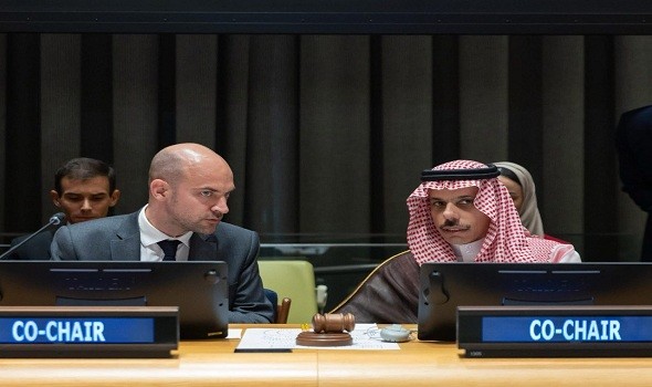 المغرب اليوم - مؤتمر حل الدولتين يواصل أعماله في يومه الثاني وسط توافق على تسوية عادلة للقضية الفلسطينية