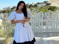المغرب اليوم - النجمات يعِدن نقشة البولكا دوت إلى الواجهة بأسلوب أنيق