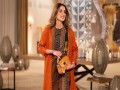 المغرب اليوم - حقيبة الملكة رانيا البرتقالية من Nodie's تُشعل الطلب على دار الأزياء الفرنسية الصاعدة