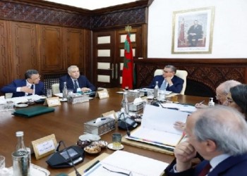 المغرب اليوم - الحكومة المغربية تجيب على 7,299 سؤالًا برلمانيًا بنسبة استجابة تقارب 73%