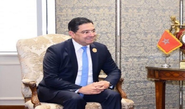 المغرب اليوم - الرئيس السنغالي والوزير الأول يستقبلان وزير الخارجية المغربي لبحث سبل تعزيز الشراكة الإستراتيجية بين البلدين