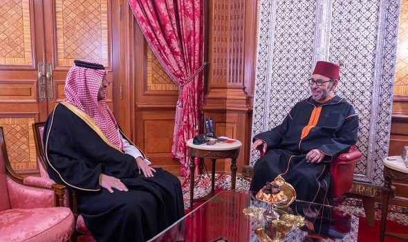 المغرب اليوم - رسالة شفوية من الملك سلمان وولي عهده إلى العاهل المغربي تؤكد متانة العلاقات بين البلدين