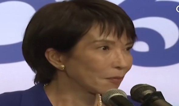 المغرب اليوم - رئيسة وزراء اليابان تشكو تأثير قلة النوم على بشرتها وسط جدل واسع في البرلمان