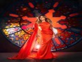 المغرب اليوم - نجوى كرم تتألق بالفستان البرتقالي وتواصل عشقها للفساتين الملوّنة