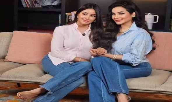 المغرب اليوم - الأزرق يوحّد إطلالات لجين وأسيل عمران في سهرة راقية تجسّد قوة الروابط بين الشقيقتين