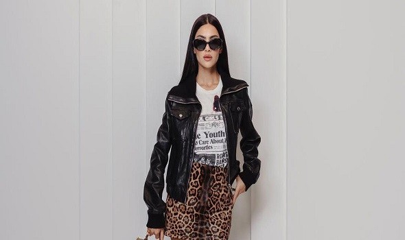 المغرب اليوم - الطبعات الحيوانية تفرض حضورها في إطلالات النجمات هذا الخريف