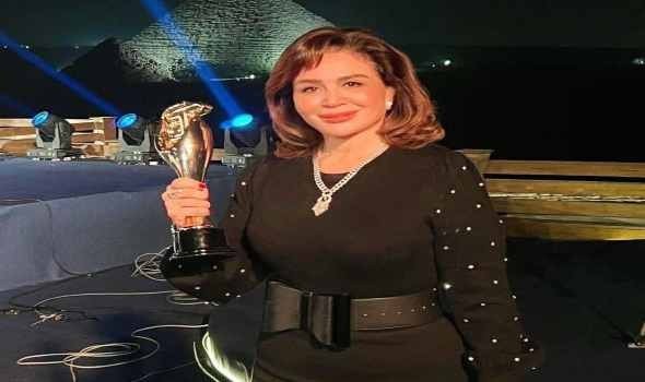 المغرب اليوم - إلهام شاهين تتوَّج بجائزة The Best 2025 كأفضل ممثلة عن دورها المثير للجدل في مسلسل سيد الناس