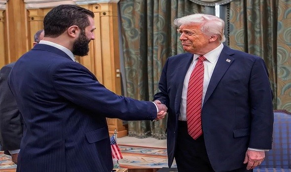 المغرب اليوم - أحمد الشرع أول رئيس سوري يزور البيت الأبيض منذ 80 عامًا بعد رفع اسمه من قوائم الإرهاب