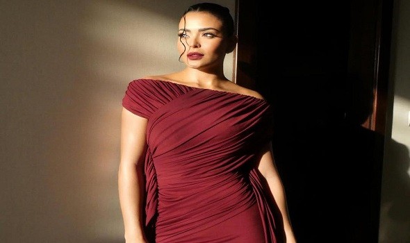 المغرب اليوم - إطلالات لافتة للنجمات من مهرجان البحر الأحمر السينمائي 2025