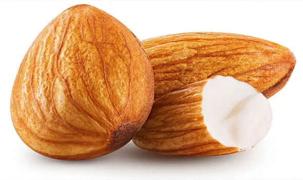 المغرب اليوم - دراسة تكشف أفضل أوقات تناول اللوز يوميًا لتعزيز الصحة والشبع والطاقة