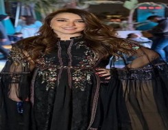 المغرب اليوم - إطلالات النجمات بالأسود في رمضان أناقة كلاسيكية تخطف الأنظار