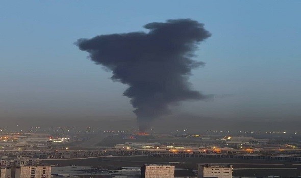 المغرب اليوم - تصعيد بحري في الخليج قتيل بهجوم على ناقلة قبالة مسقط وضربة لسفينة في ميناء البحرين وسط إدانات إقليمية لإيران