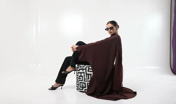 المغرب اليوم - صيحات ألوان العبايات والجلابيات الخليجية لموسم عيد الفطر 2026