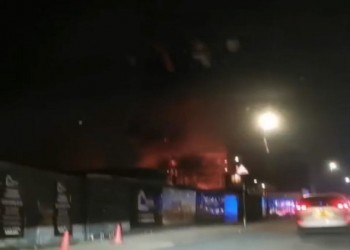 المغرب اليوم - إحراق سيارات إسعاف تابعة لجمعية يهودية يُعامل كجريمة كراهية في لندن