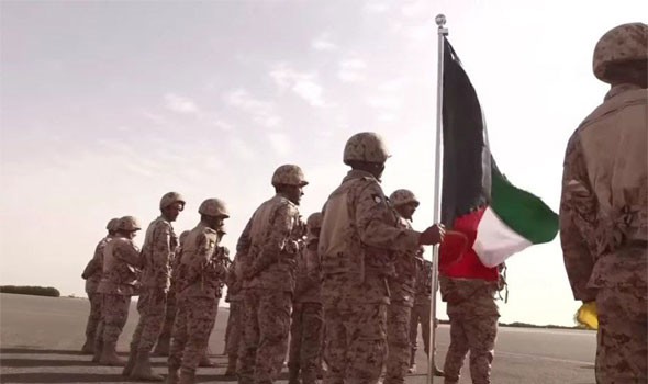 المغرب اليوم - الكويت تنعى ضابطين من أمن الحدود وتسيطر على حريق خزانات وقود المطار عقب هجوم صاروخي وطائرات مسيرة إيرانية