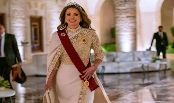 المغرب اليوم - تيجان ملكية صنعت أناقة الملكة رانيا وأبرزت مكانتها على الساحة العالمية