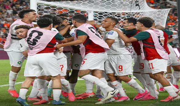 المغرب اليوم - أسود الأطلس يهزمون كندا بثلاثية ويبلغون ربع نهائي المونديال و مدرب الأسود كان يتوقعها المواجهة الأصعب
