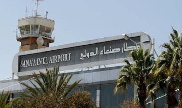 المغرب اليوم - استهداف مدرج مطار صنعاء لمنع هبوط طائرة إيرانية وتبادل الاتهامات بين الحكومة اليمنية والحوثيين حول التصعيد الجديد