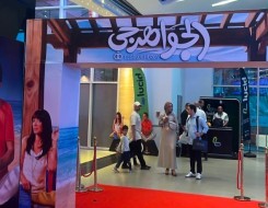 المغرب اليوم - محمد هنيدي ومنى زكي يلتقيان الجمهور المغربي بفيلم الجواهرجي في القاعات السينمائية
