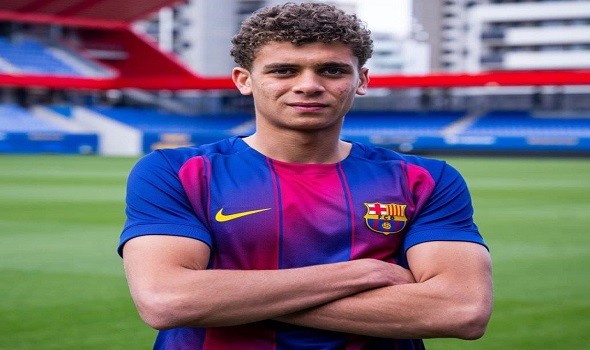 المغرب اليوم - برشلونة يحتفي بأول ظهور رسمي للمصري حمزة عبد الكريم مع الفريق