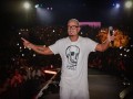 المغرب اليوم - عمرو دياب يوجه رسالة امتنان لجمهوره بعد دخوله موسوعة جينيس للأرقام القياسية