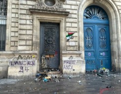 المغرب اليوم - ماكرون يتوعد بالمحاسبة عقب أعمال عنف وفوضى تجتاح المدن الفرنسية وسط ردود فعل دولية وسياسية واسعة